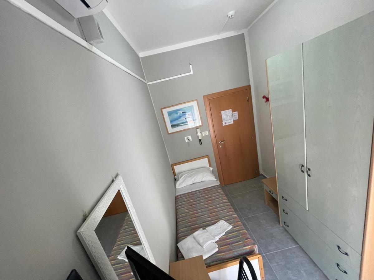 Hotel Piccari Nuova Gestione Rimini Extérieur photo
