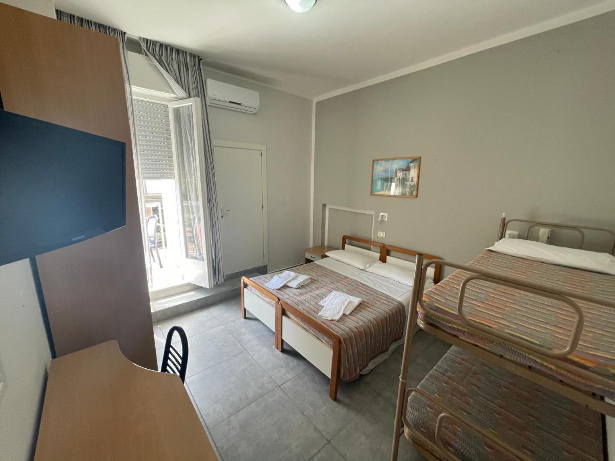 Hotel Piccari Nuova Gestione Rimini Extérieur photo