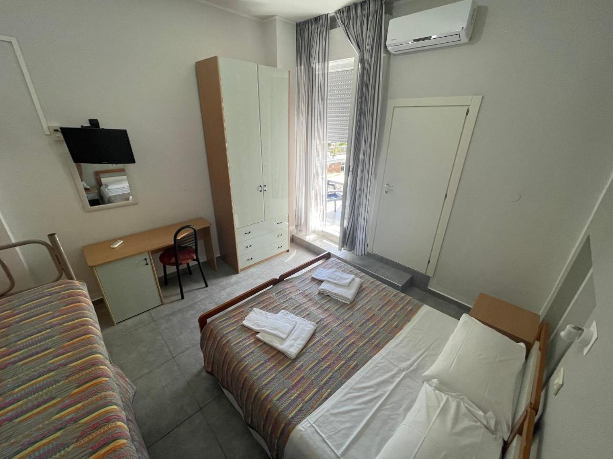 Hotel Piccari Nuova Gestione Rimini Extérieur photo