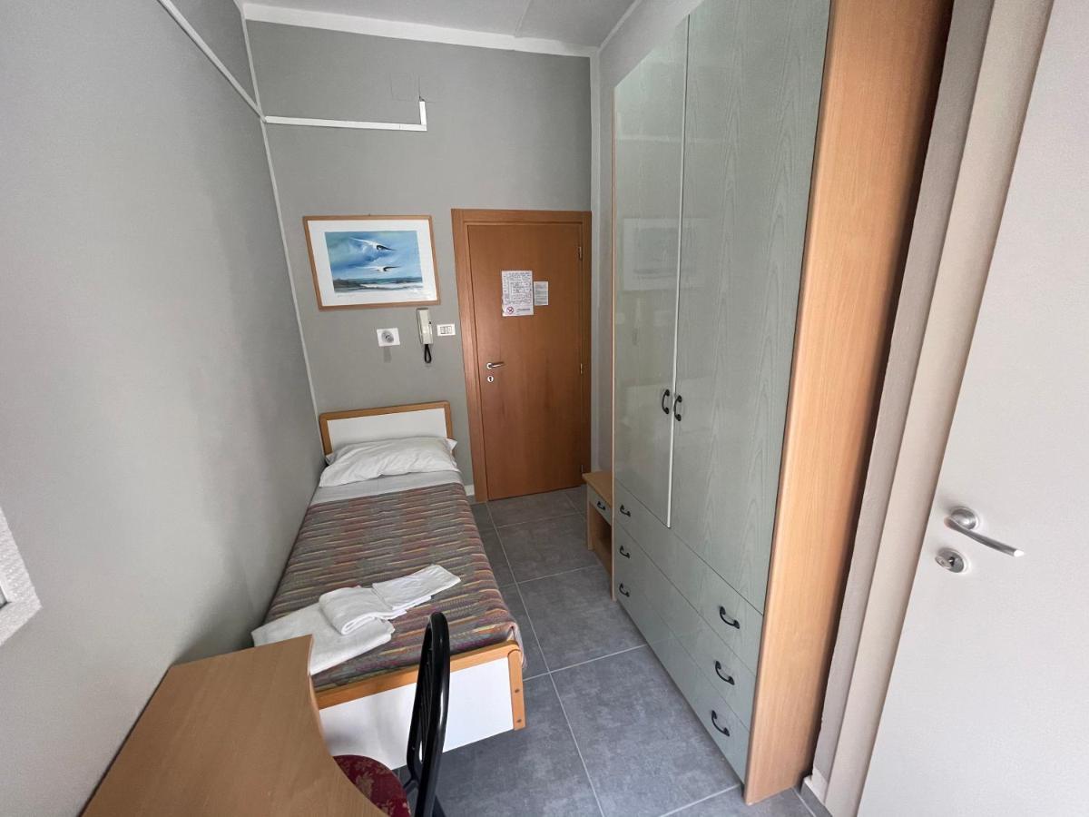 Hotel Piccari Nuova Gestione Rimini Extérieur photo