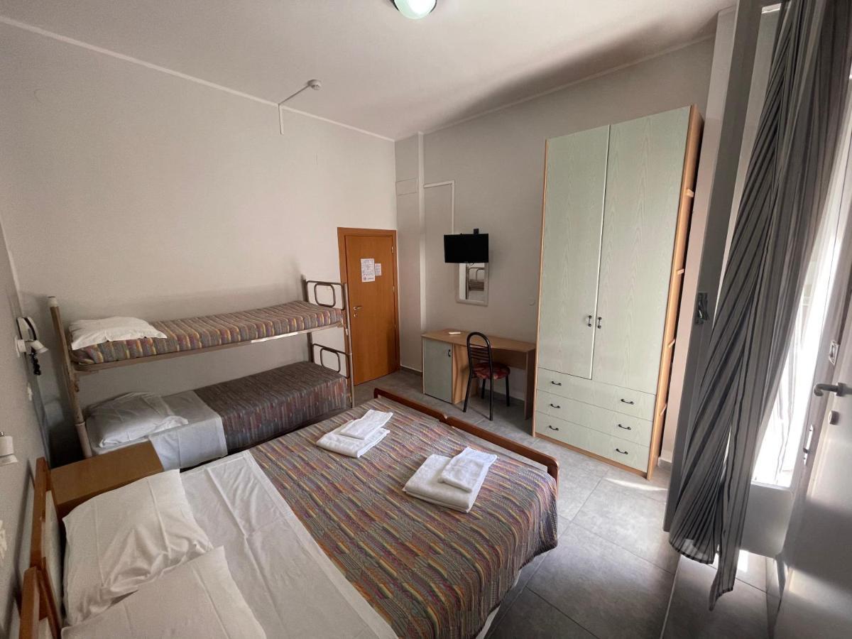 Hotel Piccari Nuova Gestione Rimini Extérieur photo