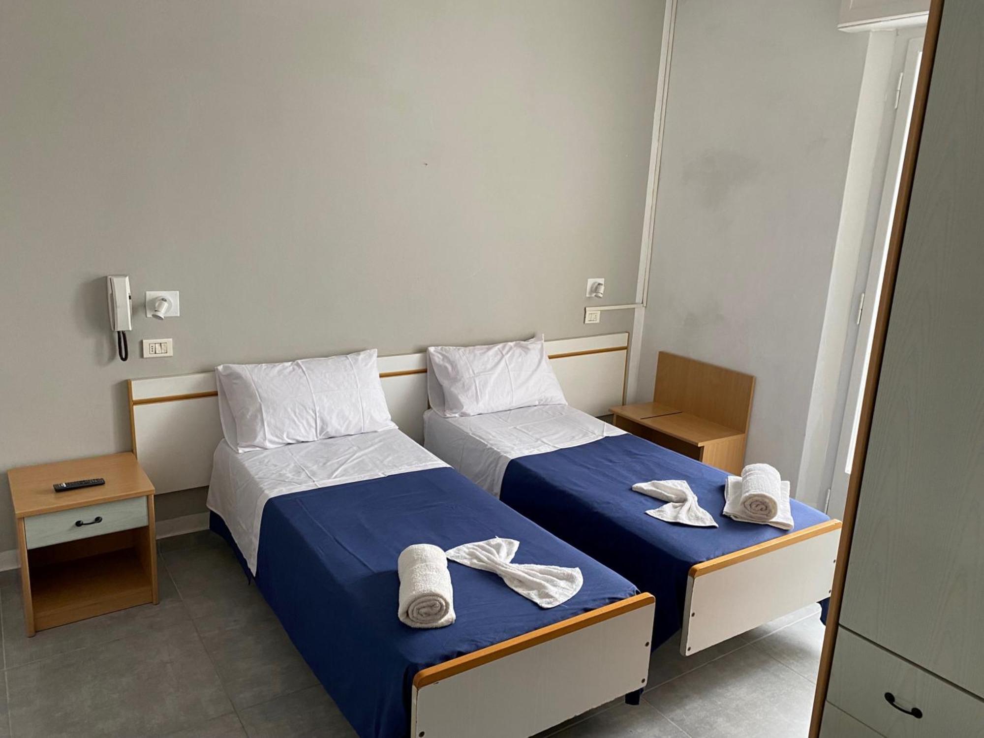 Hotel Piccari Nuova Gestione Rimini Extérieur photo
